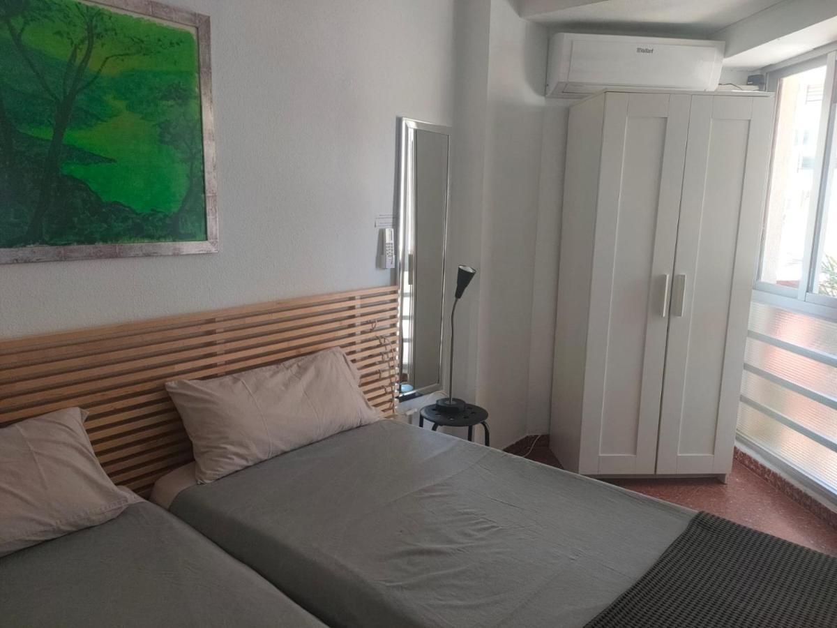 Flat2 Studio 150M From The Beach With Pool Torre Del Mar Ngoại thất bức ảnh